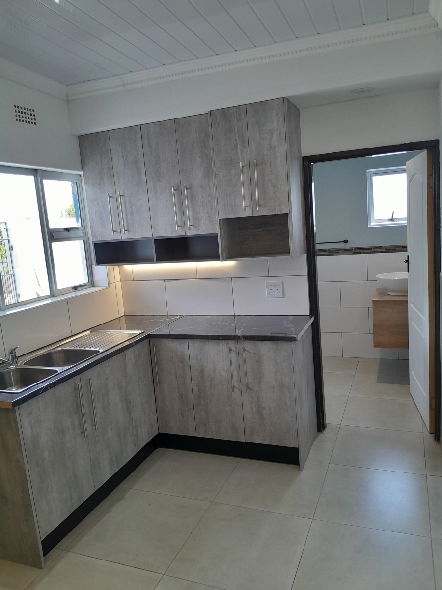 To Let 9 Bedroom Property for Rent in Ravensmead Western Cape